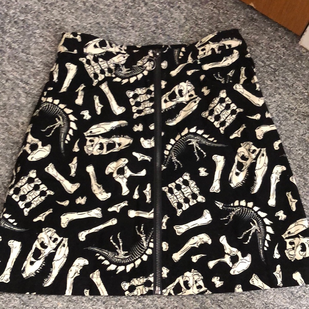 Dangerfield dinosaur grave corduroy skirt